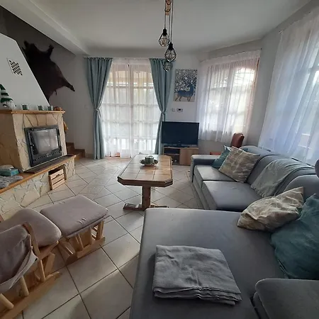 Vadrozsa Vendeghaz Casa de Férias